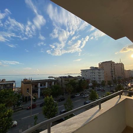 Seashell Apartment Дуррес Екстер'єр фото